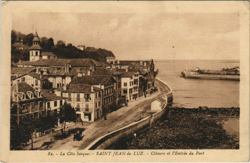 Carte postale ancienne Saint-Jean-de-Luz Ciboure - L'Entree du Port à Ciboure