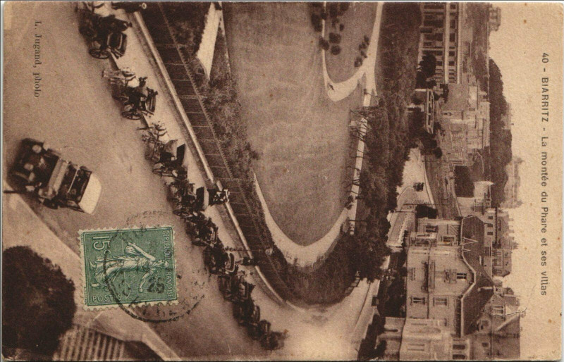 Carte postale ancienne Biarritz La Montee du Phare et ses Villas à Biarritz