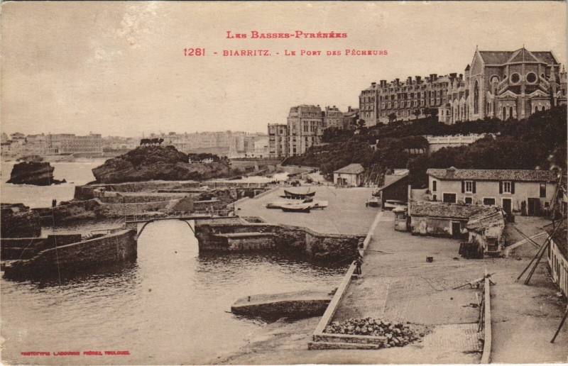 Carte postale ancienne Biarritz Le Port des Pecheurs à Biarritz