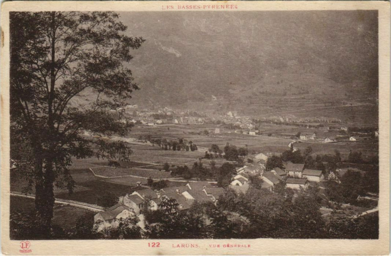Carte postale ancienne Laruns Vue Generale France à Laruns