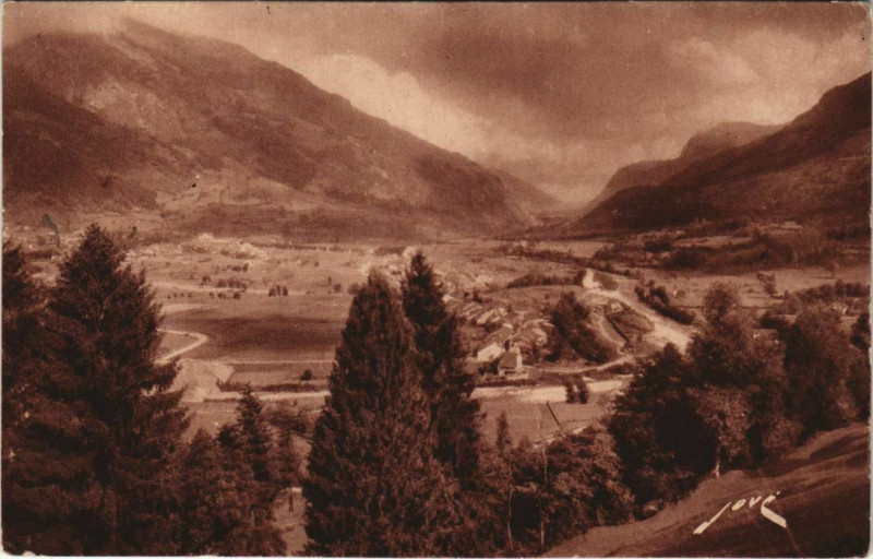 Carte postale ancienne Laruns Vue sur la vallee France à Laruns