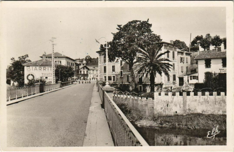 Carte postale ancienne Behobie Le Pont International France