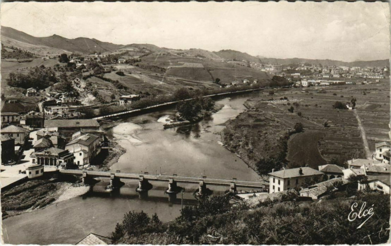 Carte postale ancienne Behobie Le Pont International France