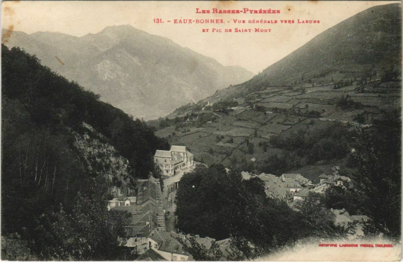 Carte postale ancienne Eaux-Bonnes Vue Generale vers Laruns France à Eaux-Bonnes