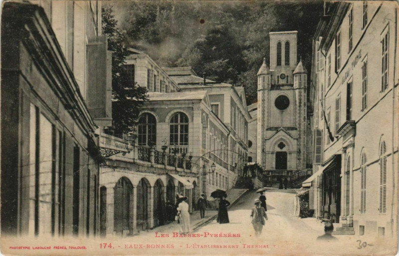 Carte postale ancienne Eaux-Bonnes L'Etablissement Thermal France à Eaux-Bonnes