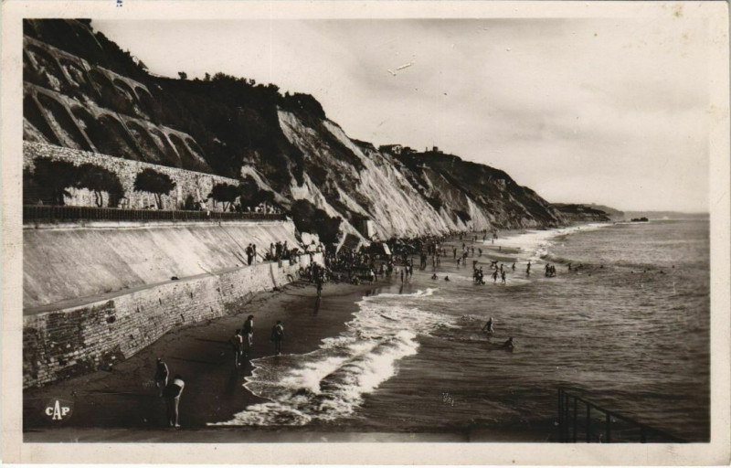 Carte postale ancienne Biarritz Plage de la Cote des Basques France à Biarritz