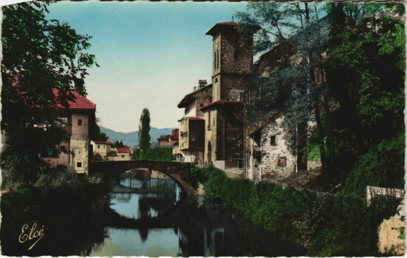 Carte postale ancienne St.Jean Pied de Port Les bords de la Nive France