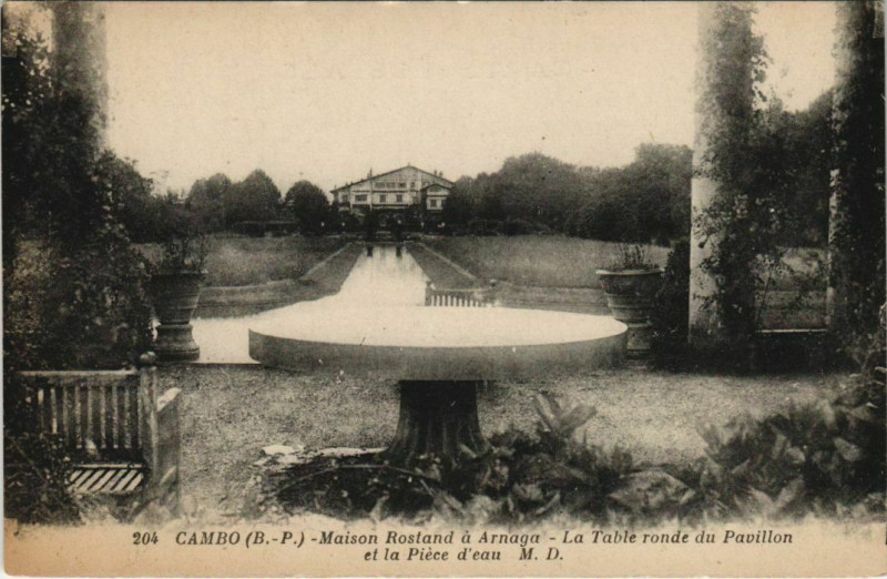Carte postale ancienne Cambo les Bains Maison Rostand a Arnaga France à Cambo-les-Bains