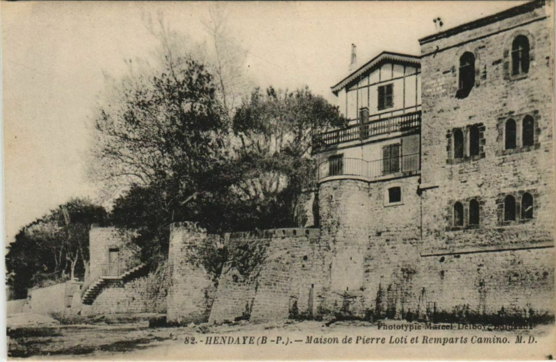 Carte postale ancienne Hendaye Maison de Pierre Loti France à Hendaye