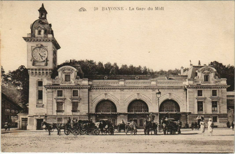 Carte postale ancienne Bayonne La Gare du Midi France à Bayonne