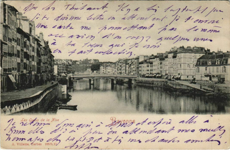 Carte postale ancienne Bayonne Les Quais de la Nive France à Bayonne