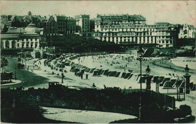 Carte postale ancienne Bayonne Grande Plage-Casino Bellevue France à Bayonne
