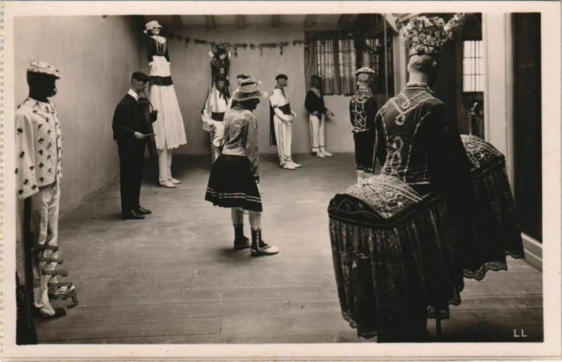 Carte postale ancienne Bayonne Le Musee Basque France à Bayonne