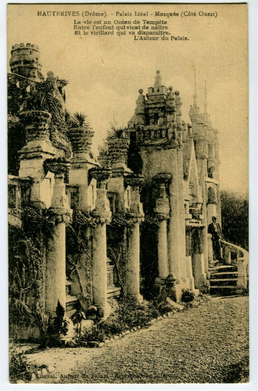 Carte postale ancienne 26 Drôme hauterives ideal palais mosque animated west side