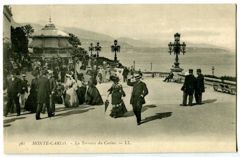 Carte postale ancienne 06 Alpes-maritimes monaco mounted-carlo terrace of the casino animated