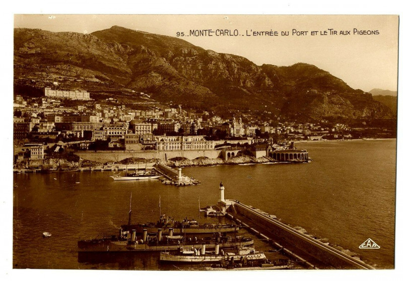 Carte postale ancienne 06 Alpes-maritimes monaco mounted-carlo entry of the port
