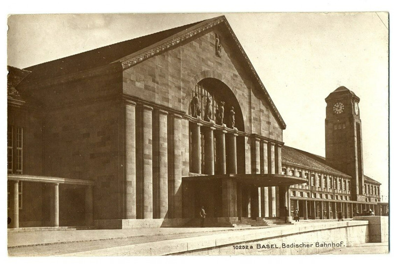 Carte postale ancienne Switzerland of northwest Basel Badischer bahnhof-photo card