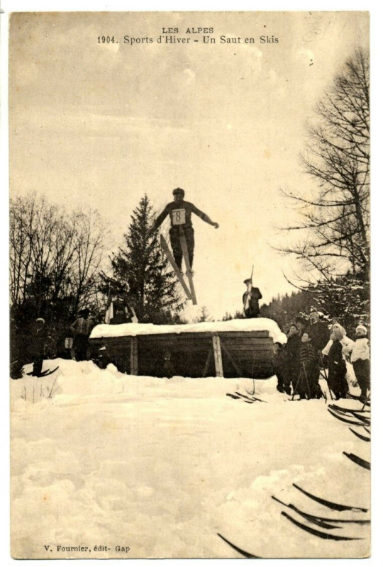 Carte postale ancienne Winter sports a jump skis