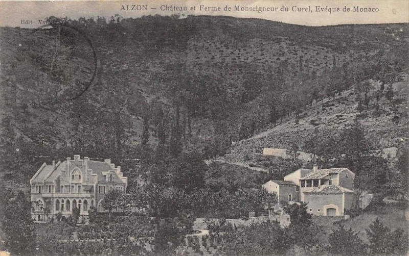 Carte postale ancienne Alzon Chateau Et Ferme De Monseigneur Du Curel Eveque Monaco à Alzon
