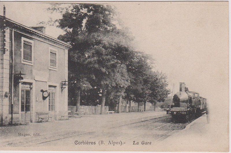 Carte postale ancienne Gare de Corbières en Provence en 1905
