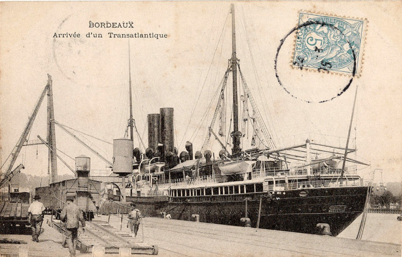 Carte postale ancienne Bordeaux - Arrivée d'un transatlantique (1905) à Bordeaux