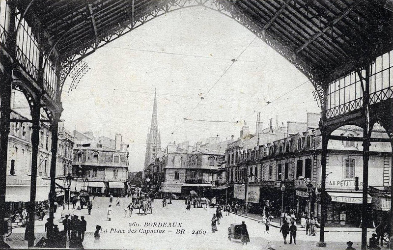 Carte postale ancienne Bordeaux - Place des Capucins à Bordeaux