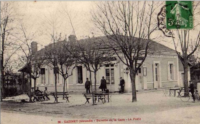 Carte postale ancienne Gazinet - La Poste et buvette de la Gare