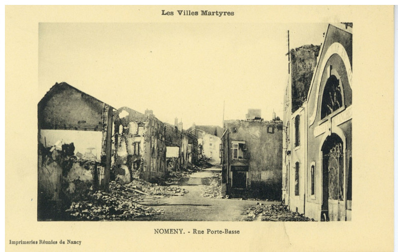 Carte postale ancienne Nomeny. Rue Porte-Basse - les Villes Martyres P-Fg-Cp-00271