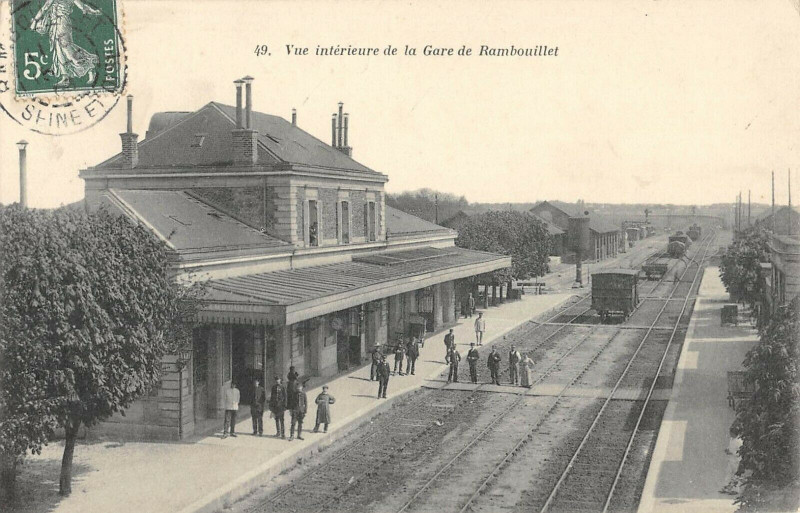 Carte postale ancienne Vue Interieur De La Gare De Rambouillet à Rambouillet