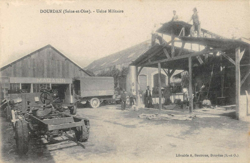 Carte postale ancienne Dourdan Usine Militaire cliché N°2 à Dourdan