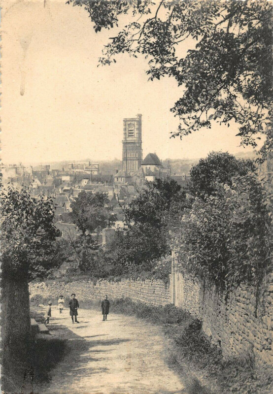Carte postale ancienne Clamecy un coin de clamecy à Clamecy