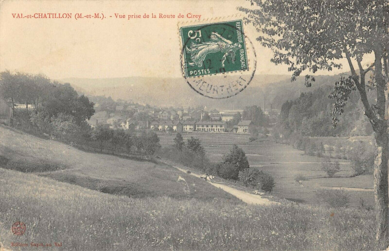 Carte postale ancienne Val Et Chatillon Vue Prise De La Route De Cirey