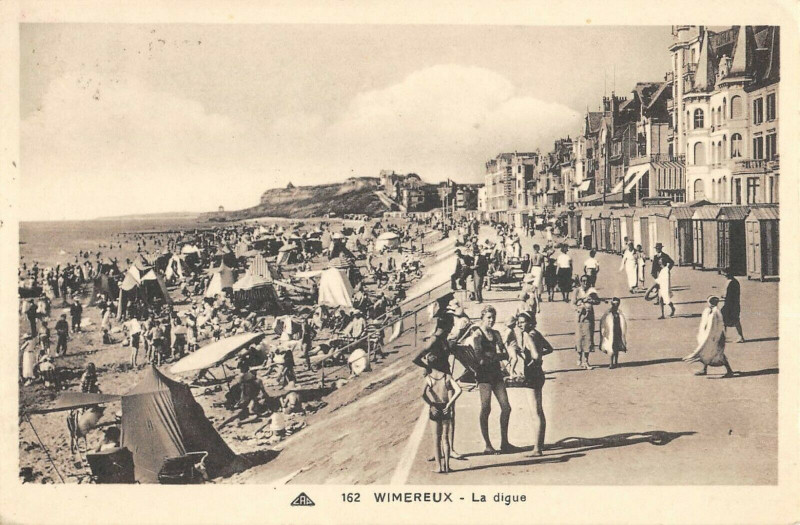 Carte postale ancienne Wimereux La Digue à Wimereux