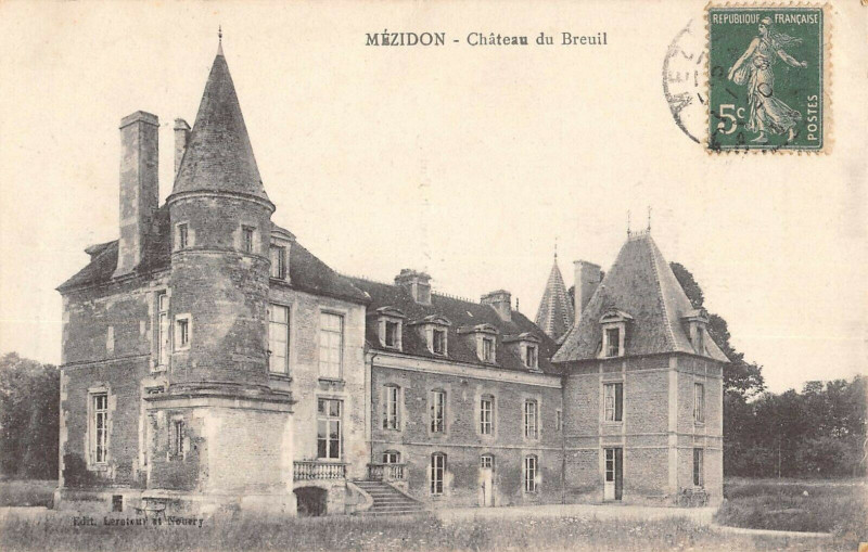 Carte postale ancienne Mezidon Chateau Du Breuil