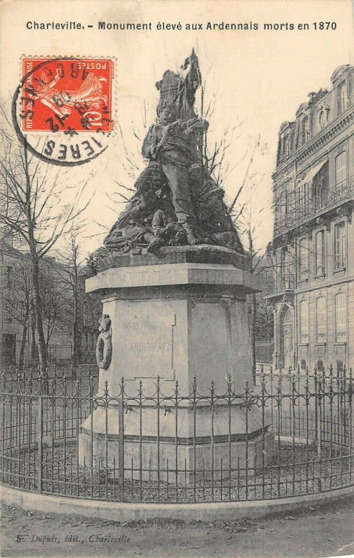 Carte postale ancienne 06 Charleville Monument Eleve Aux Ardennais Morts En 1870