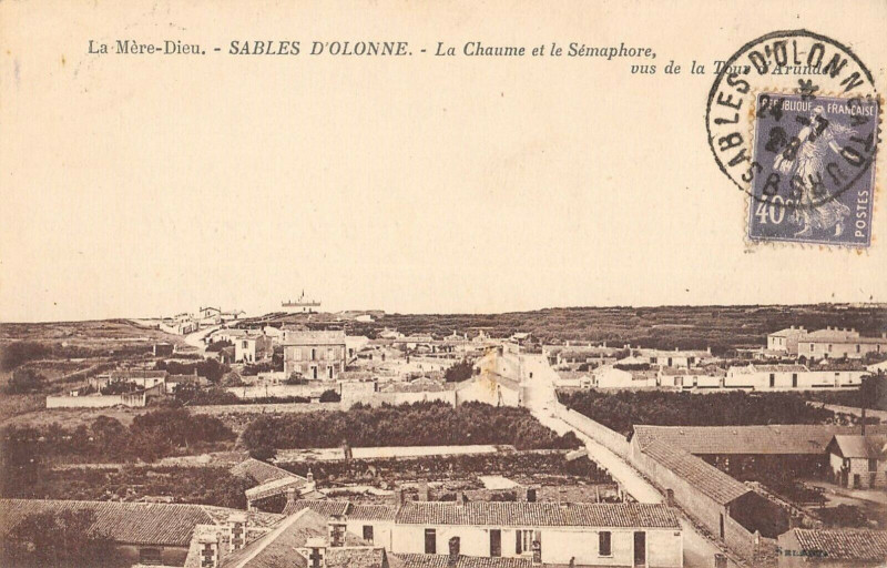 Carte postale ancienne La Mere Dieu Sables D'Olonne La Chaume Et Le Semaphore
