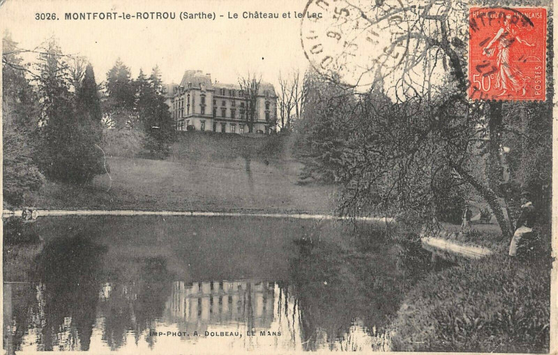 Carte postale ancienne Montfort Le Rotrou Le Chateau Et Le Lac