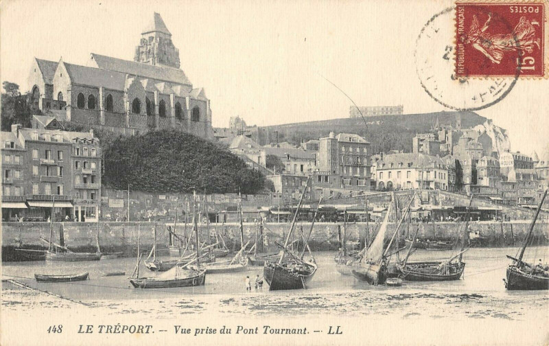 Carte postale ancienne Le Treport Vue Prise Du Pont Tournant