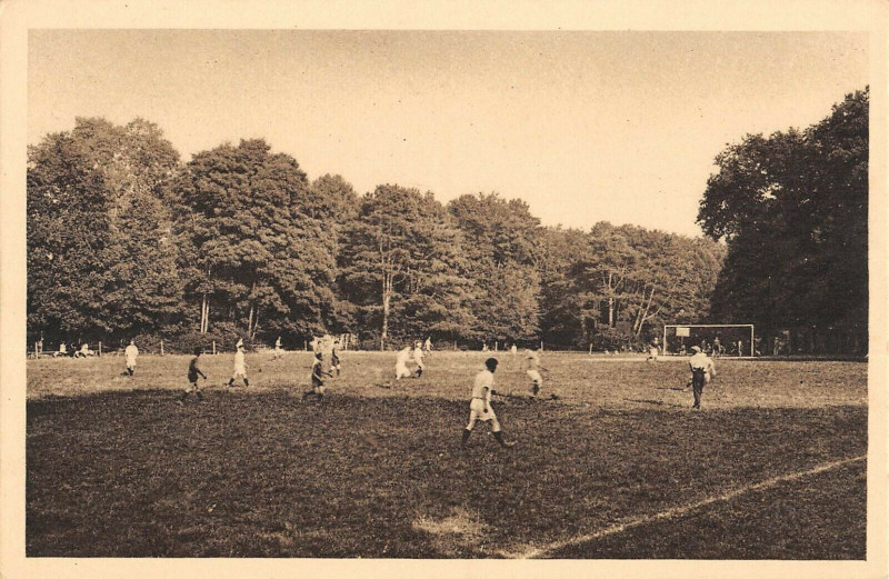 Carte postale ancienne Saint Valery En Caux Stade Valeriquais Le Terrain De Football à Ry