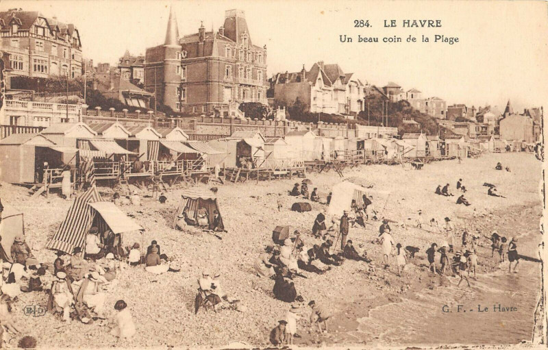 Carte postale ancienne Le Havre Un Beau Coin De La Plage au Havre