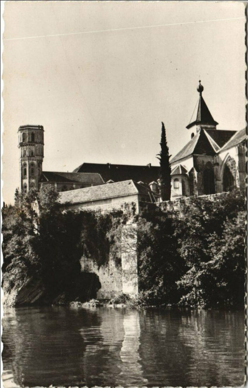 Carte postale ancienne Aix-les-Bains L'Abbaye de Hautecombe à Aix-les-Bains