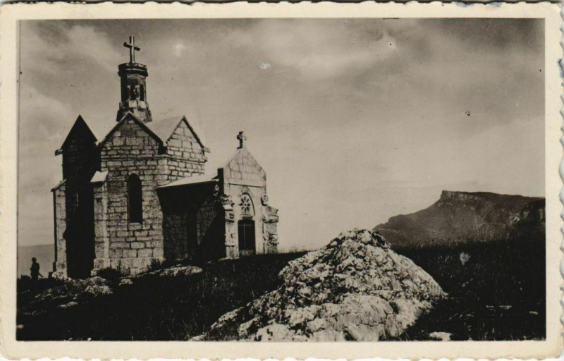 Carte postale ancienne Chambery Challes-les-Eaux - Chapelle du Mont Saint-Michel à Challes-les-Eaux
