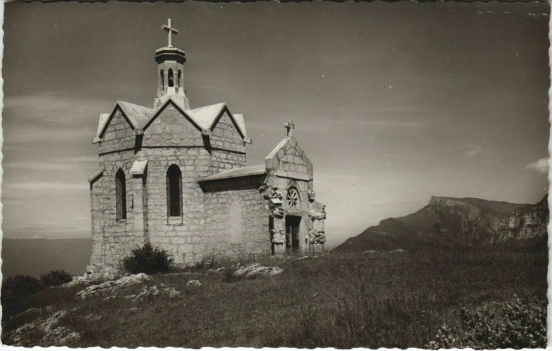 Carte postale ancienne Curienne Chambery - Challes-les-Eaux - Chapelle Saint-Michel à Challes-les-Eaux