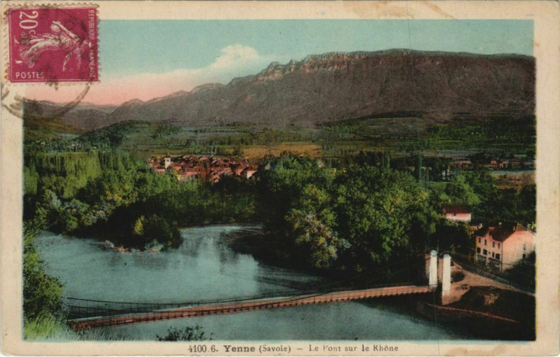 Carte postale ancienne Yenne Le Pont sur le Rhone à Yenne