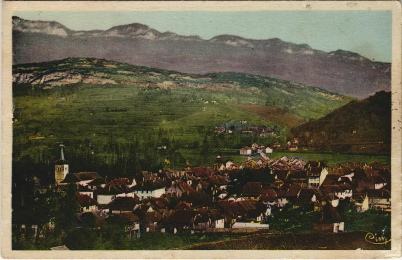 Carte postale ancienne Yenne Vue Generale à Yenne