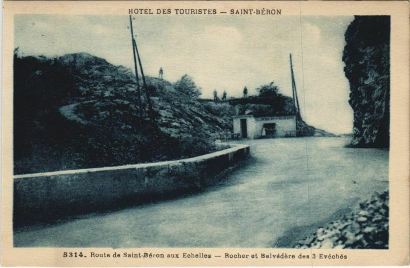 Carte postale ancienne Saint-Beron Route de Saint-Beron aux Echelles - Rocher et Belvedere