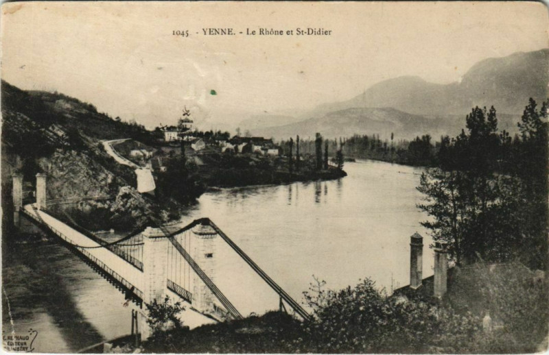 Carte postale ancienne Yenne Le Rhone et Saint-Didier à Yenne