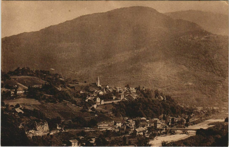 Carte postale ancienne Albertville Les Adoubes et Conflans à Albertville
