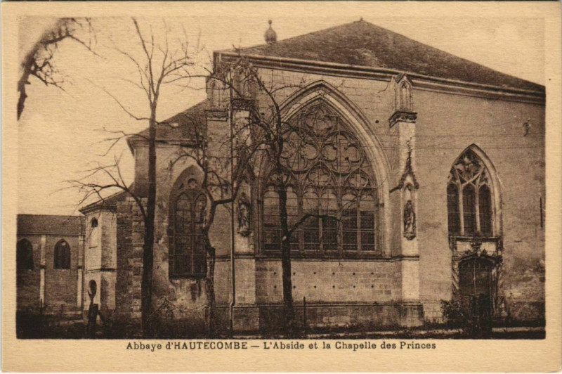 Carte postale ancienne Abbaye d'Hautecombe - L'Abside et la Chapelle des Princes à La Chapelle