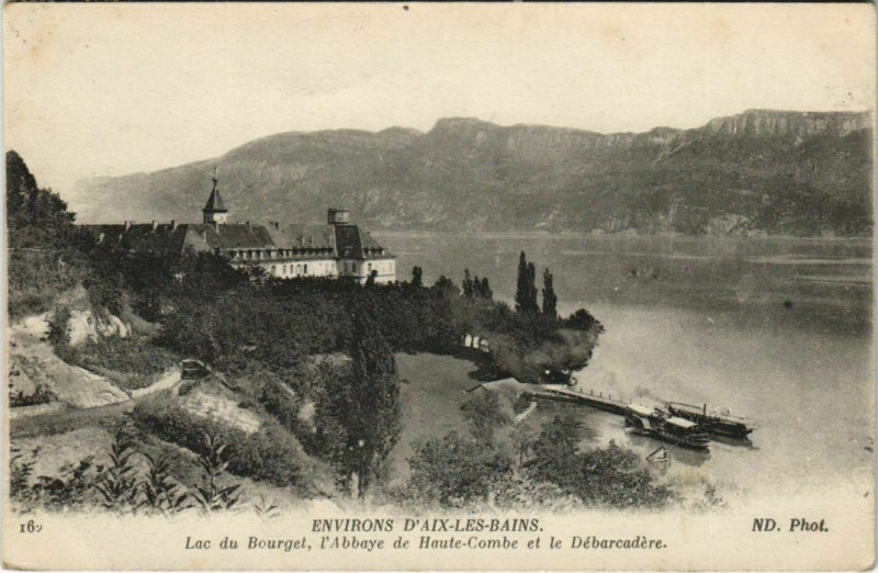 Carte postale ancienne Aix-les-Bains Environs - Lac du Bourget - L'Abbaye de Hautecombe à Aix-les-Bains